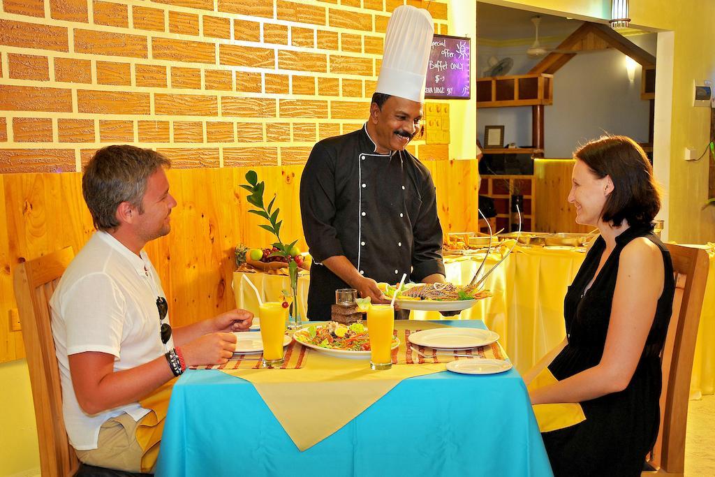 Arena Lodge Sky Maafushi Ngoại thất bức ảnh