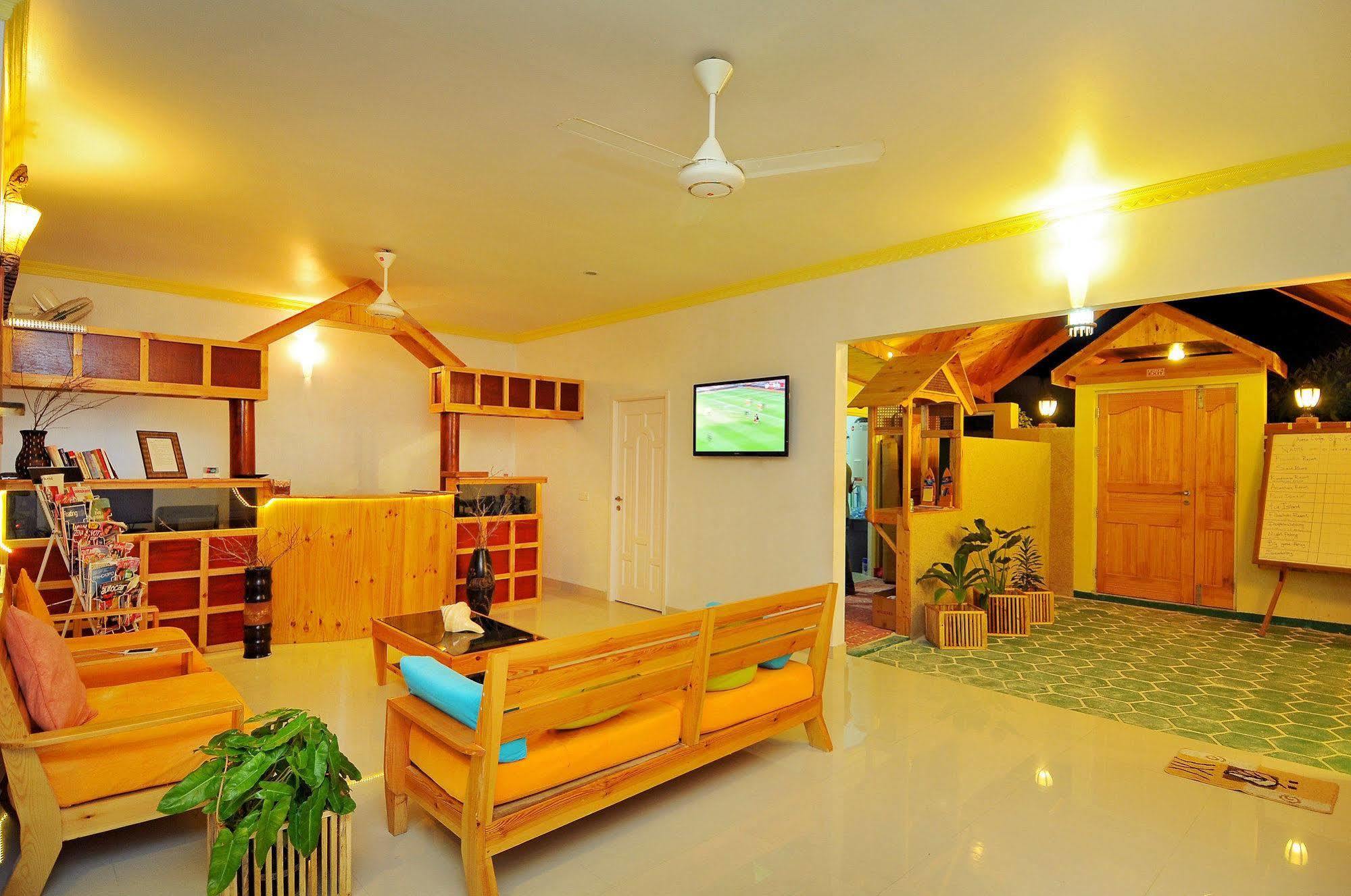 Arena Lodge Sky Maafushi Ngoại thất bức ảnh