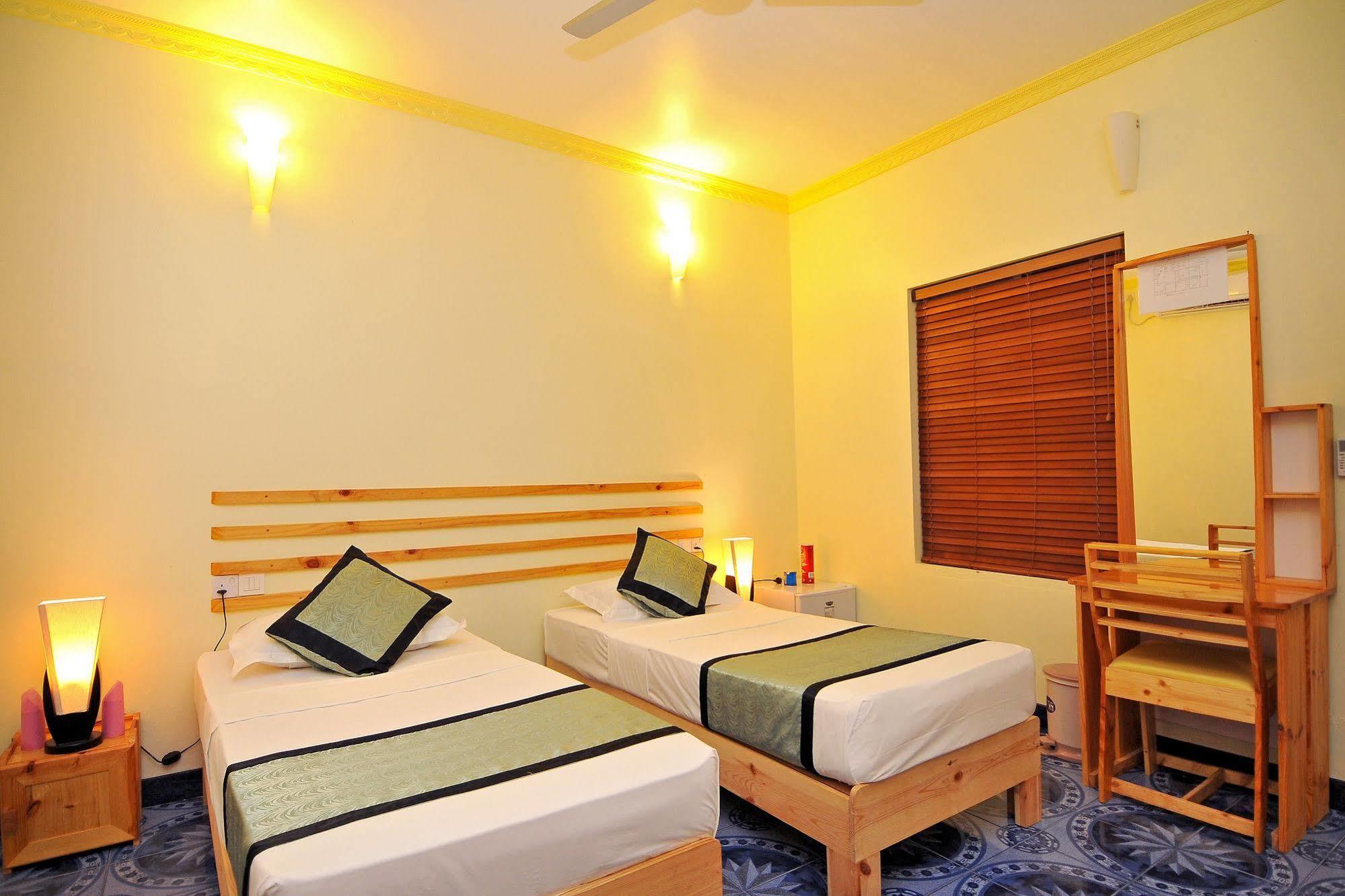 Arena Lodge Sky Maafushi Ngoại thất bức ảnh