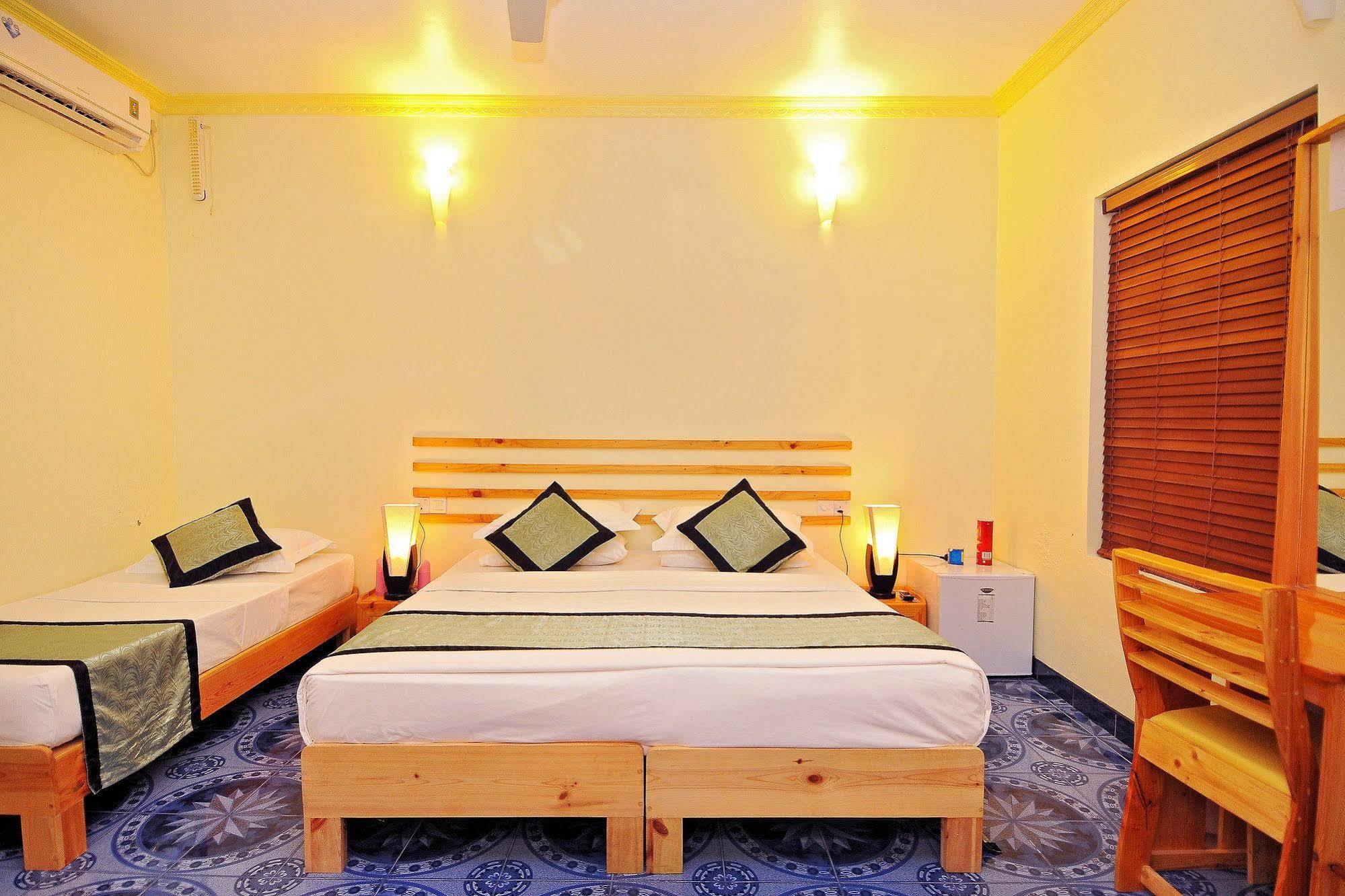 Arena Lodge Sky Maafushi Ngoại thất bức ảnh