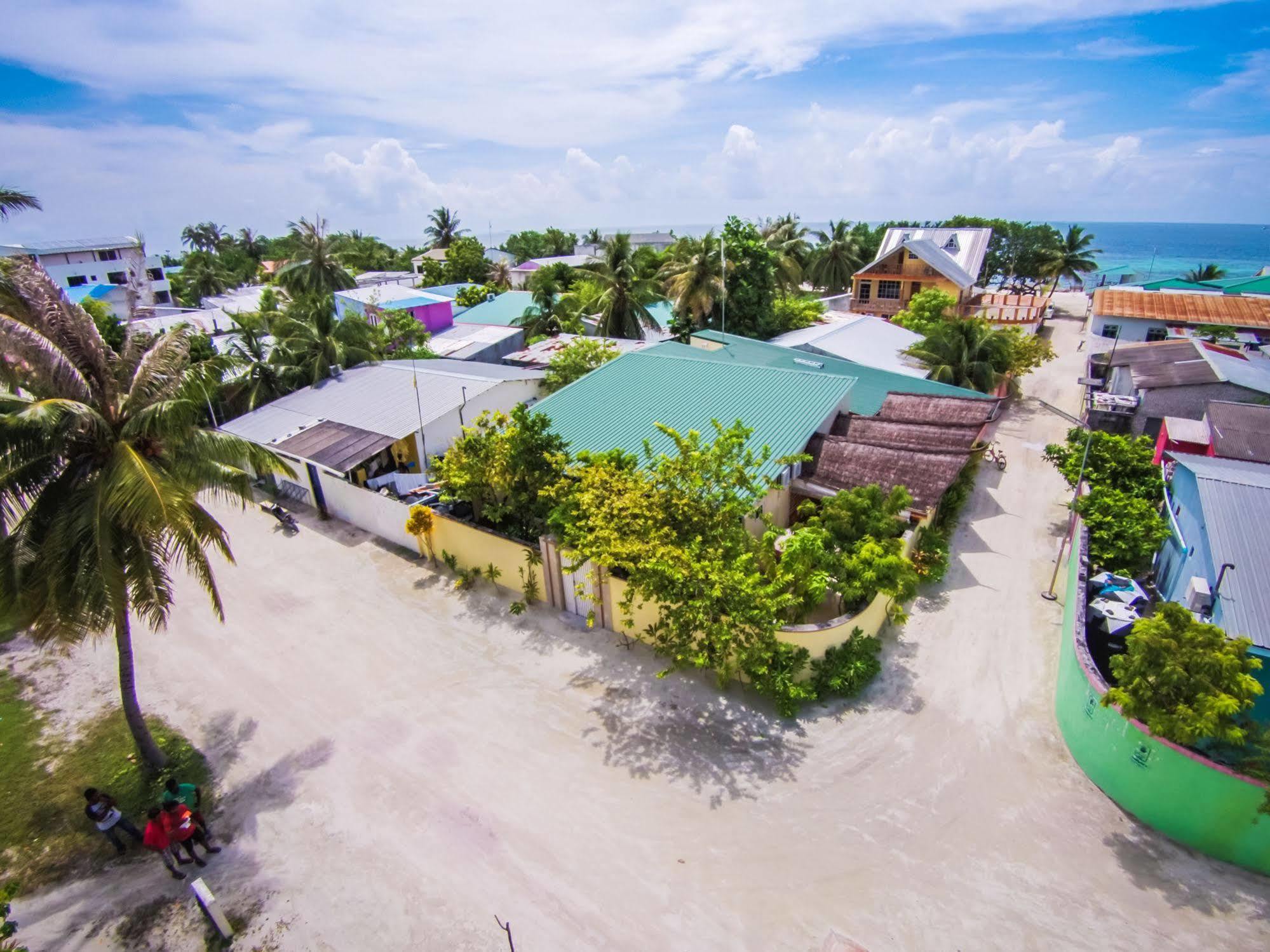 Arena Lodge Sky Maafushi Ngoại thất bức ảnh